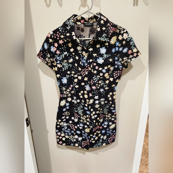 Storia Dresses & Skirts - Floral Print Women's Dress